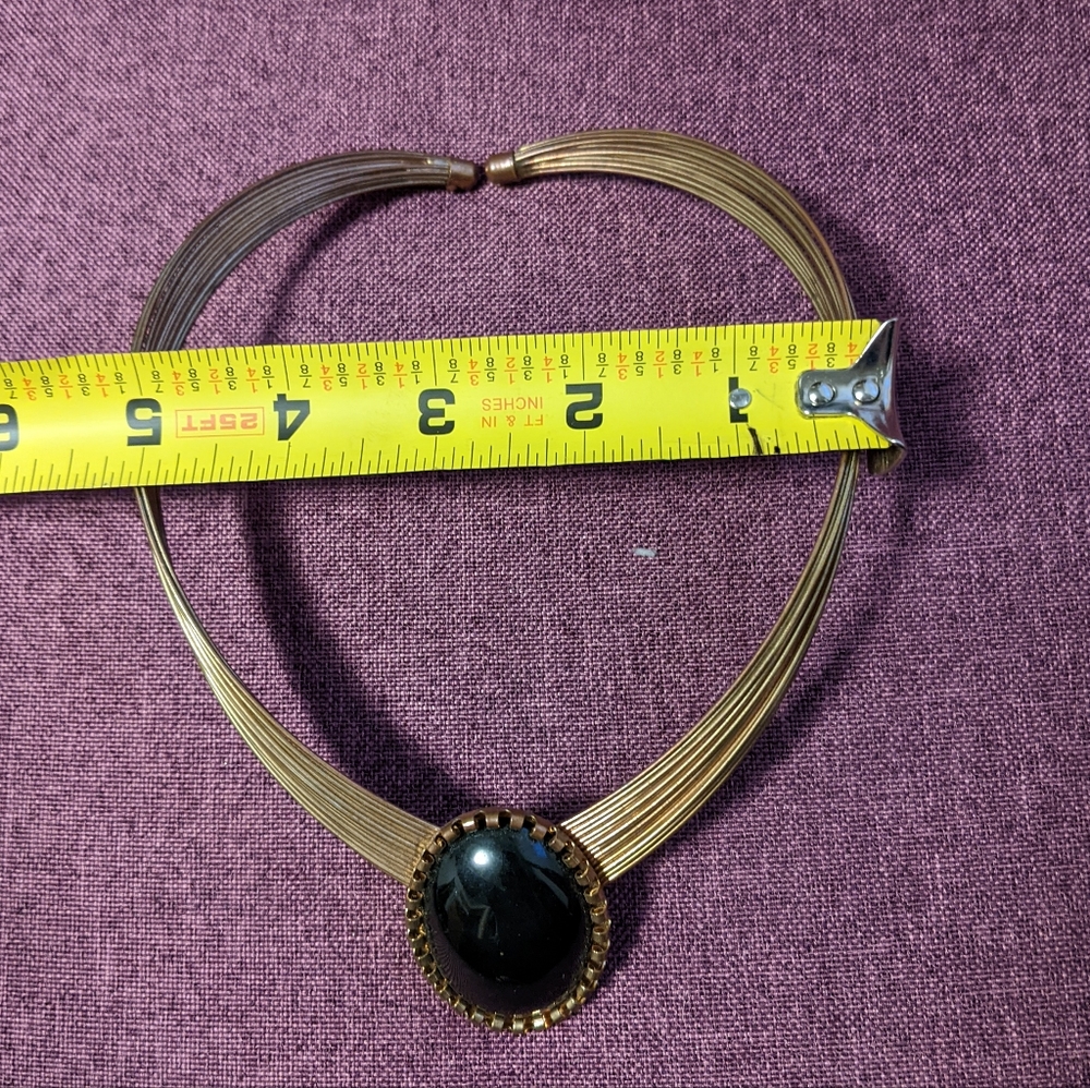Black Faux Stone Necklace - Picture 4 of 7
